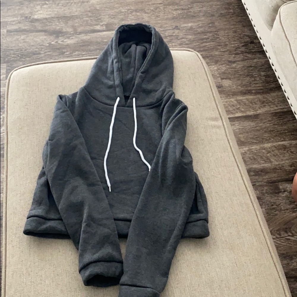 Cropped hoodie
